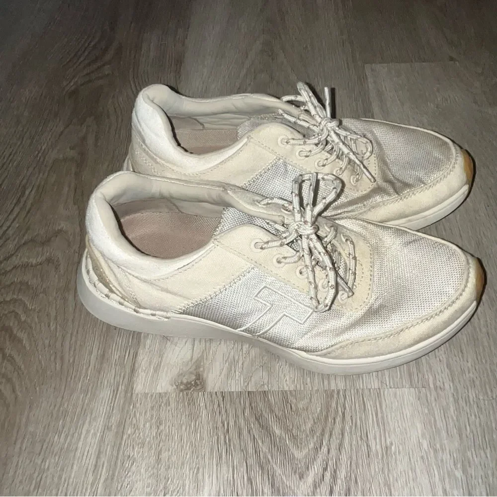 Toms women size